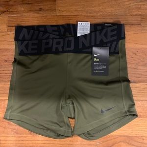 Nike pro spandex-dry fit size M